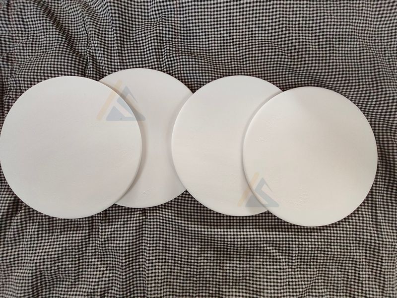 如何克服氧化鋁陶瓷研磨盤的加工難度呢？